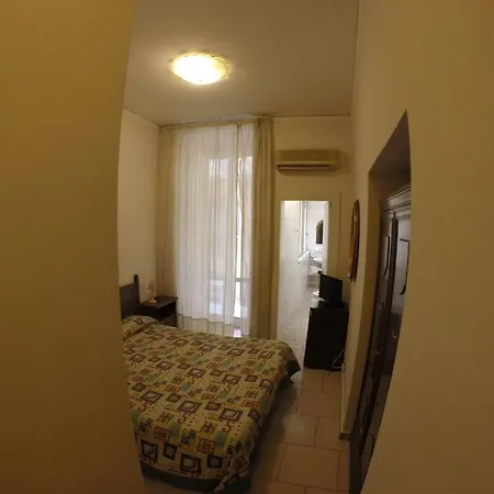 Hotel Borbone Di 3*