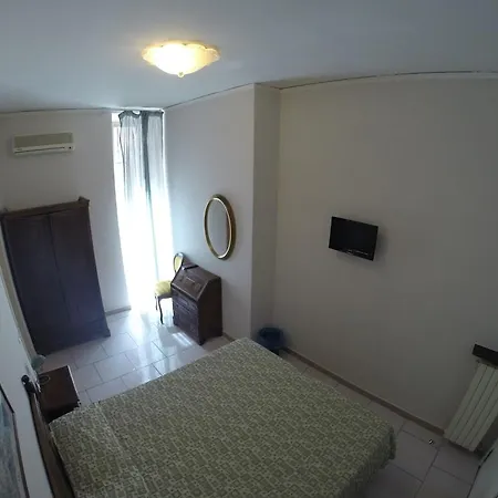 Hotel Borbone Di Naples