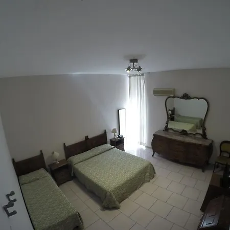 Hotel Borbone Di